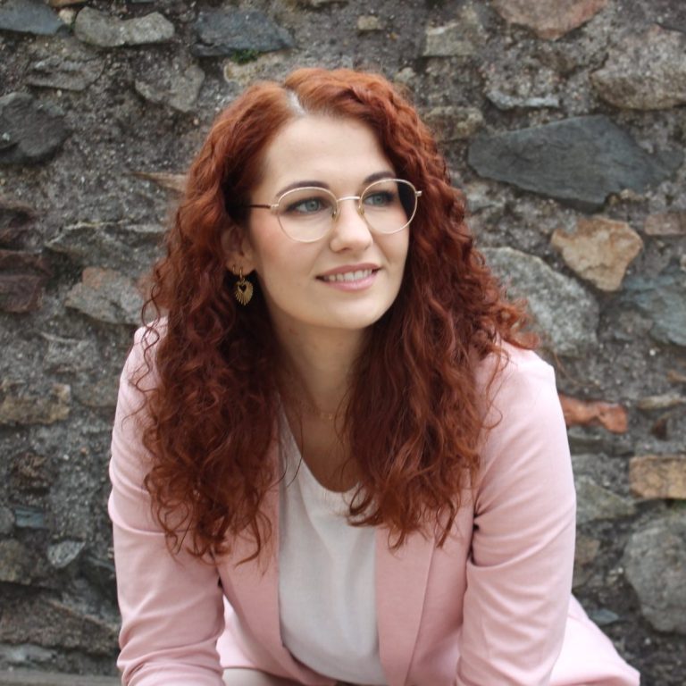 Freie Rednerin Trauerfeier Traurednerin Hochzeit Kinderwillkommensfest Bergstraße