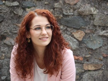 Freie Rednerin Trauerfeier Traurednerin Hochzeit Kinderwillkommensfest Bergstraße